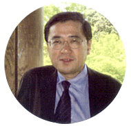 手嶋 氏